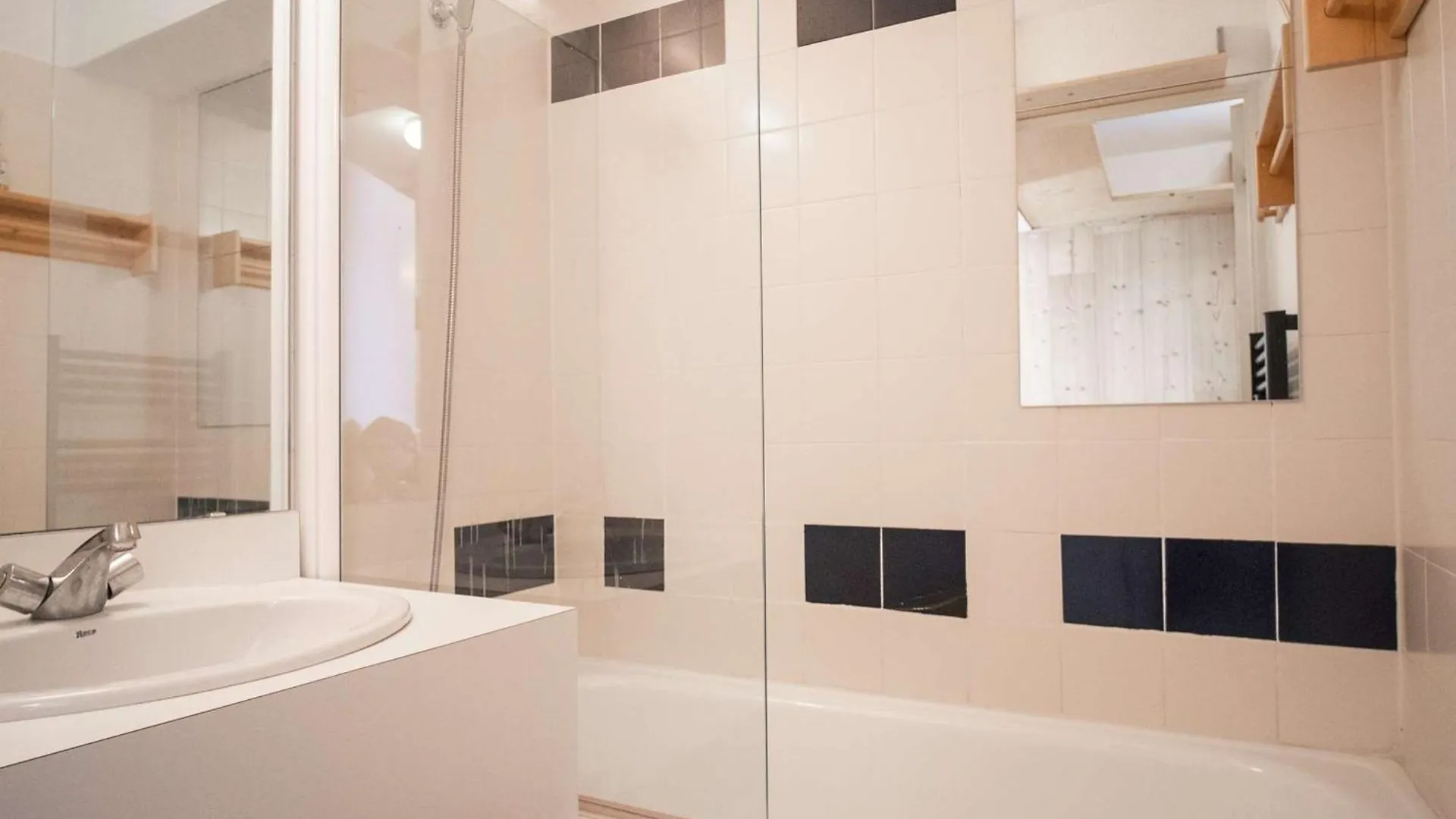 Appartement Moderne A Val Thorens - 4 Pers, 1 Chambre + Cabine, Balcon Sud, Ski Aux Pieds - Fr-1-637-74 아파트